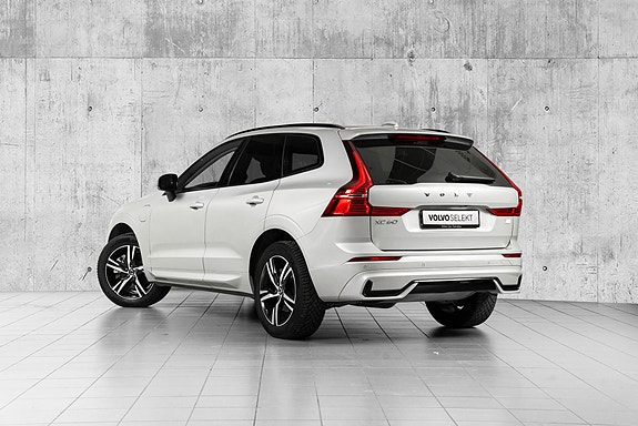Volvo XC60 4 of 30
