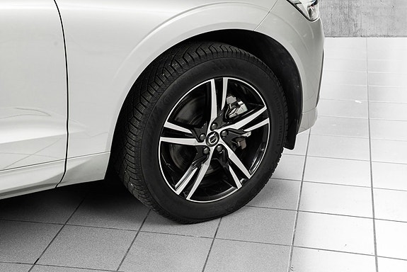 Volvo XC60 6 of 30