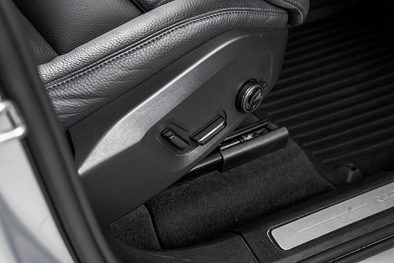 Volvo XC60 27 of 30