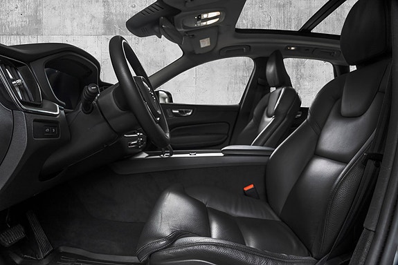 Volvo XC60 7 of 30