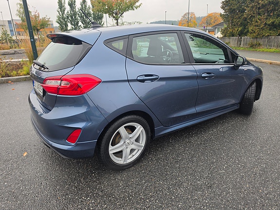 Ford Fiesta 16 of 18