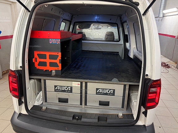 Volkswagen Caddy Maxi 7 of 10