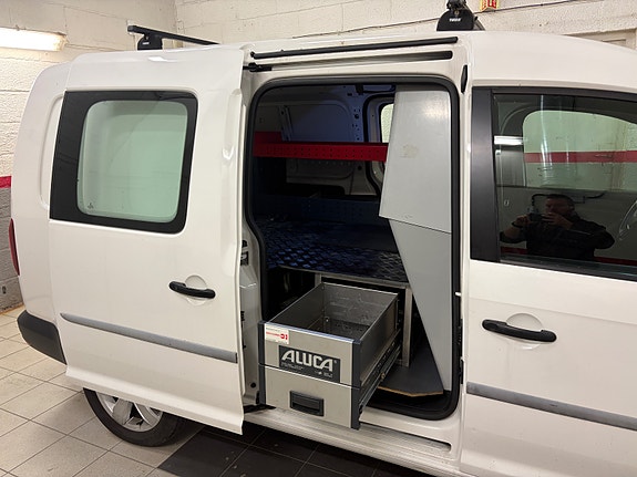 Volkswagen Caddy Maxi 8 of 10