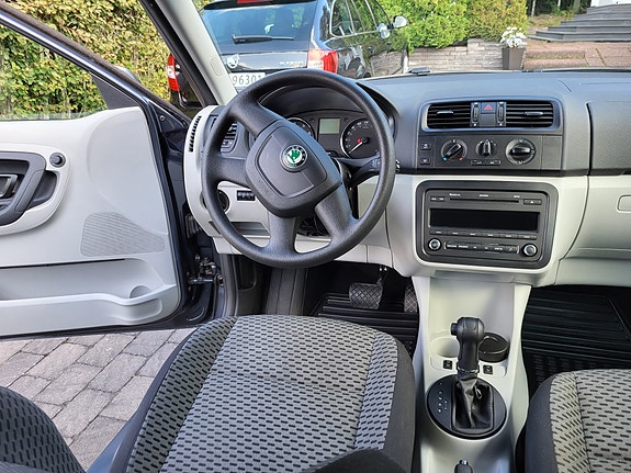 Skoda Fabia 10 of 22