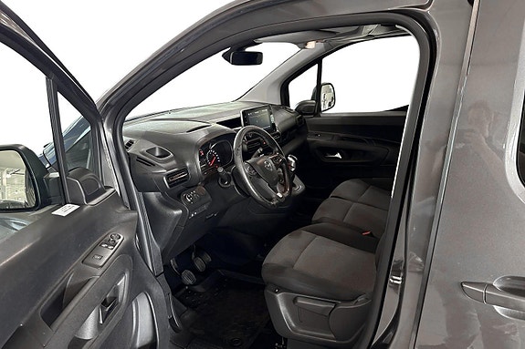 Opel Combo 8 of 24