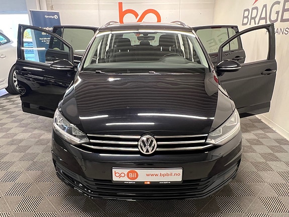 Volkswagen Touran 16 of 30