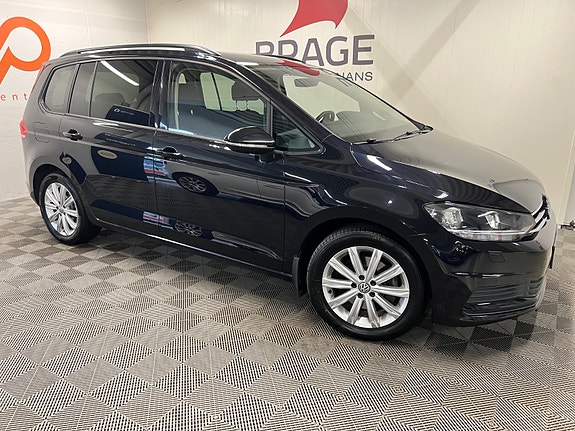 Volkswagen Touran 3 of 30