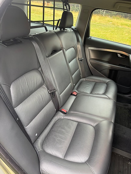 Volvo XC70 15 of 24