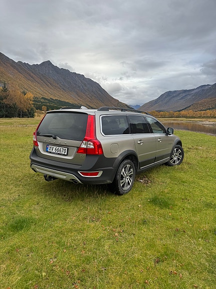 Volvo XC70 4 of 24