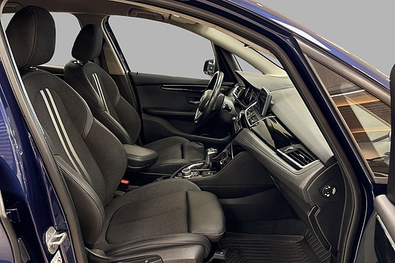 BMW 225xe 15 of 19