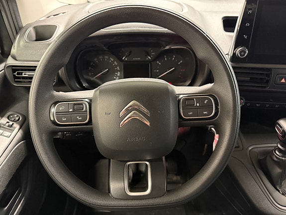 Citroen Berlingo 16 of 28