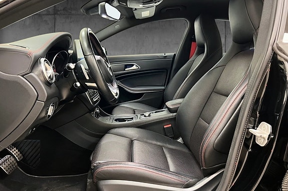 Mercedes-Benz CLA220 7 of 21