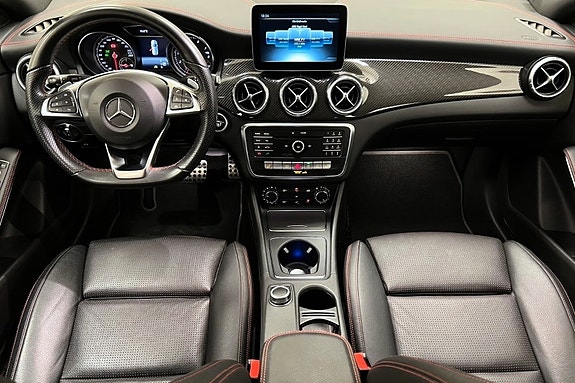 Mercedes-Benz CLA220 9 of 21