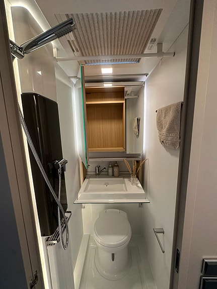 Adria 763uk 28 of 30