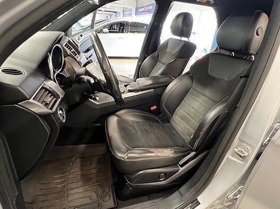 Mercedes-Benz ML250 20 of 30