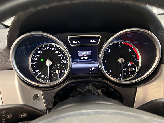 Mercedes-Benz ML250 26 of 30