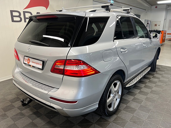 Mercedes-Benz ML250 4 of 30