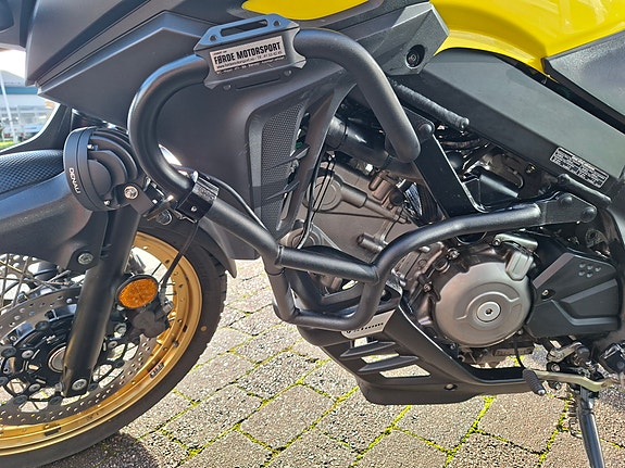 Suzuki DL 650 V-Strom XT 21 of 30