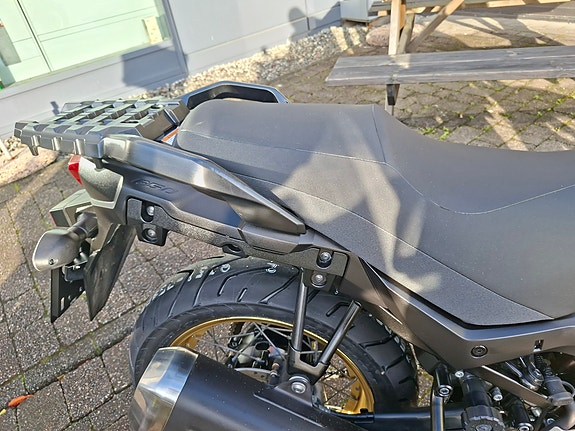 Suzuki DL 650 V-Strom XT 12 of 30