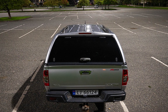 Isuzu D-max 12 of 30