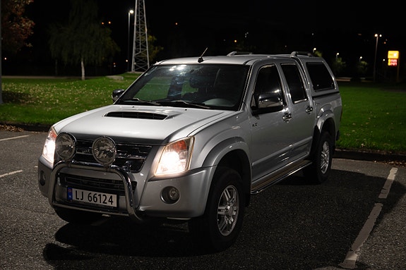 Isuzu D-max 4 of 30