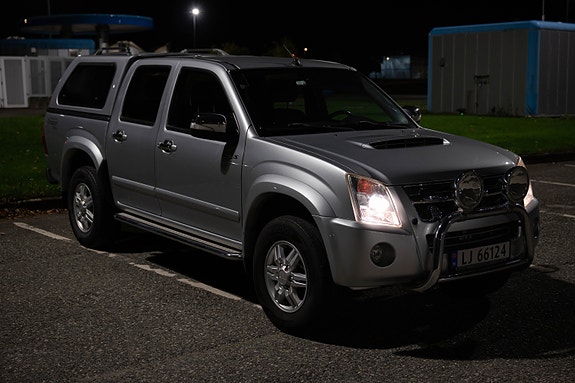 Isuzu D-max 9 of 30