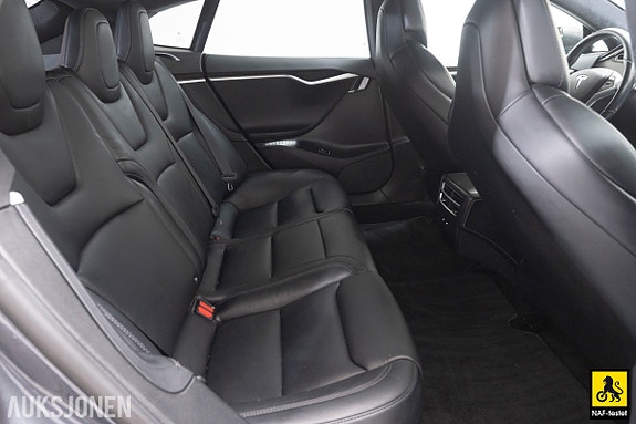 Tesla Model S 25 of 30