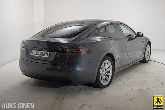 Tesla Model S 4 of 30
