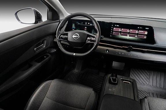 Nissan Ariya 21 of 26