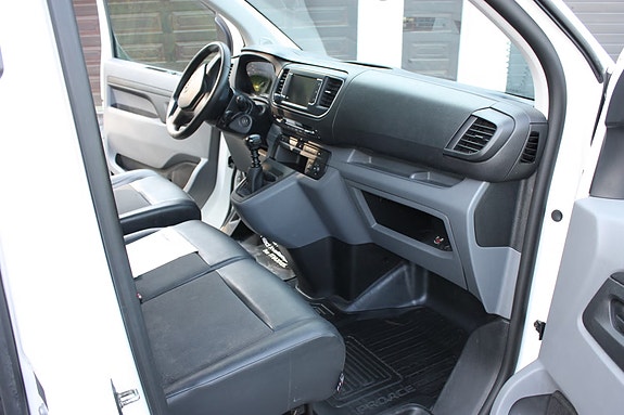 Toyota Proace 4 of 11