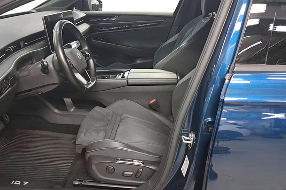 Volkswagen ID.7 4 of 16