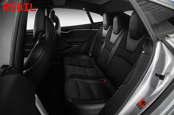 Tesla Model S 10 of 28