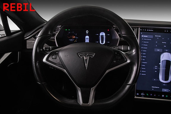 Tesla Model S 12 of 28