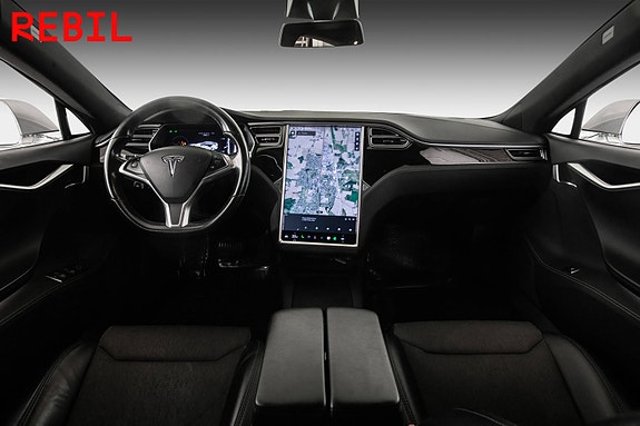 Tesla Model S 11 of 28