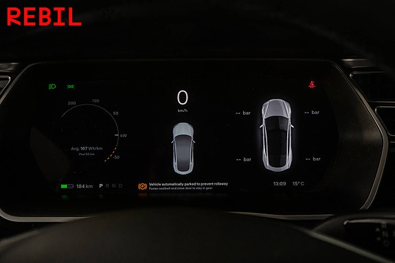 Tesla Model S 13 of 28
