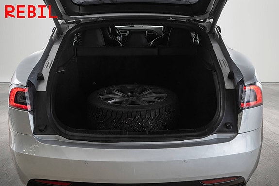 Tesla Model S 25 of 28