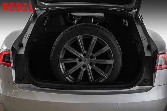 Tesla Model S 26 of 28