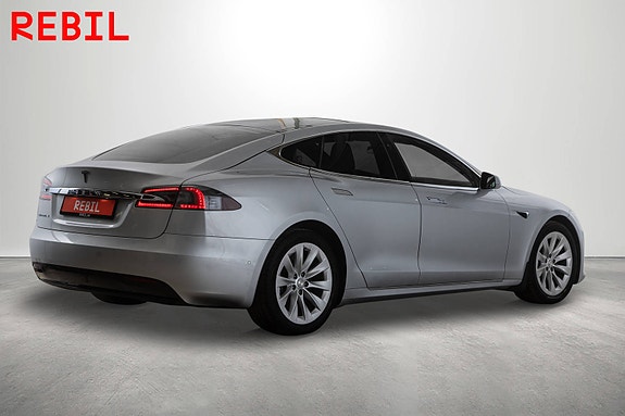 Tesla Model S 7 of 28