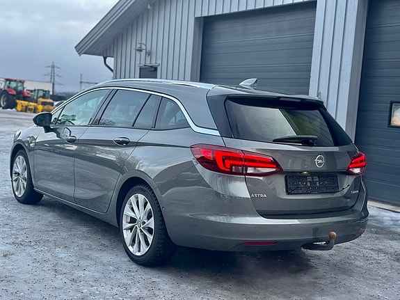 Opel Astra 4 of 24
