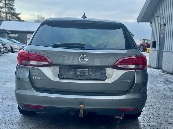 Opel Astra 8 of 24