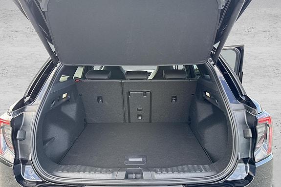 Ford Explorer 18 of 30
