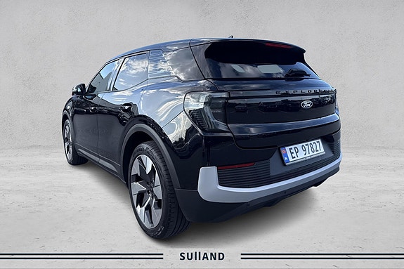 Ford Explorer 3 of 30