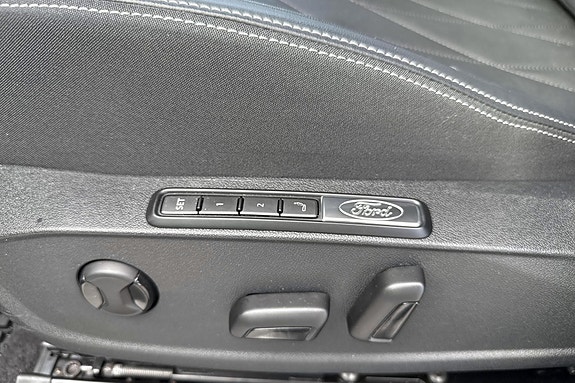 Ford Explorer 29 of 30