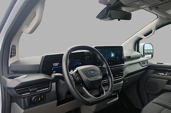 Ford Transit Custom 10 of 30
