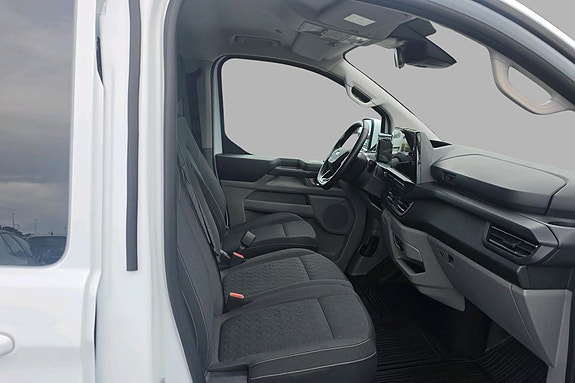 Ford Transit Custom 15 of 30