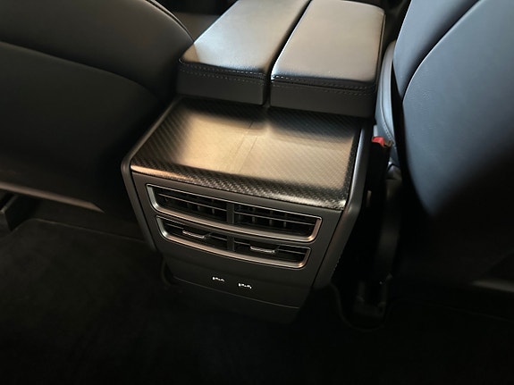 Tesla Model S 30 of 30