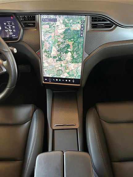 Tesla Model S 27 of 30