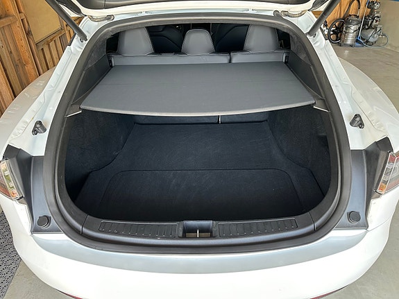Tesla Model S 13 of 30