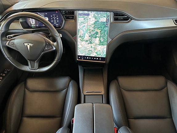 Tesla Model S 29 of 30