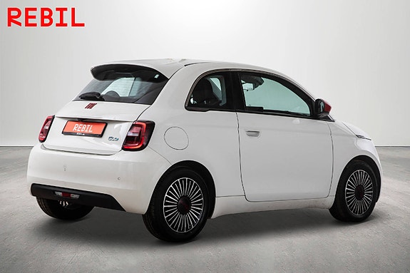 Fiat 500e 7 of 21